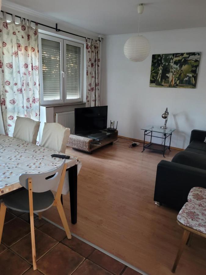 Apartament Cichy I Wygodny สตาโลวา โวลา ภายนอก รูปภาพ
