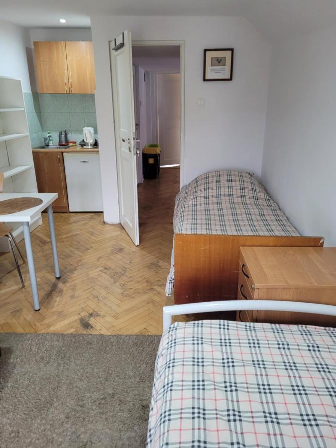 Apartament Cichy I Wygodny สตาโลวา โวลา ภายนอก รูปภาพ