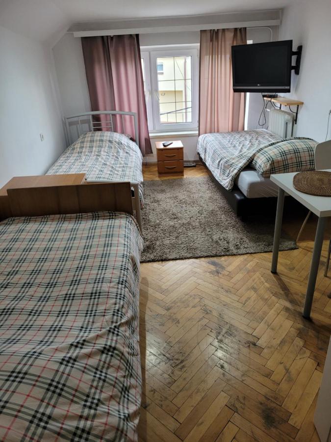 Apartament Cichy I Wygodny สตาโลวา โวลา ภายนอก รูปภาพ
