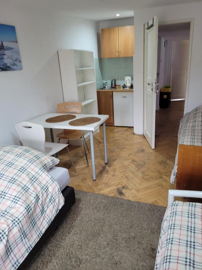 Apartament Cichy I Wygodny สตาโลวา โวลา ภายนอก รูปภาพ
