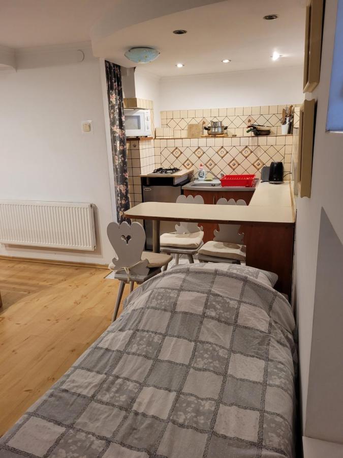 Apartament Cichy I Wygodny สตาโลวา โวลา ภายนอก รูปภาพ