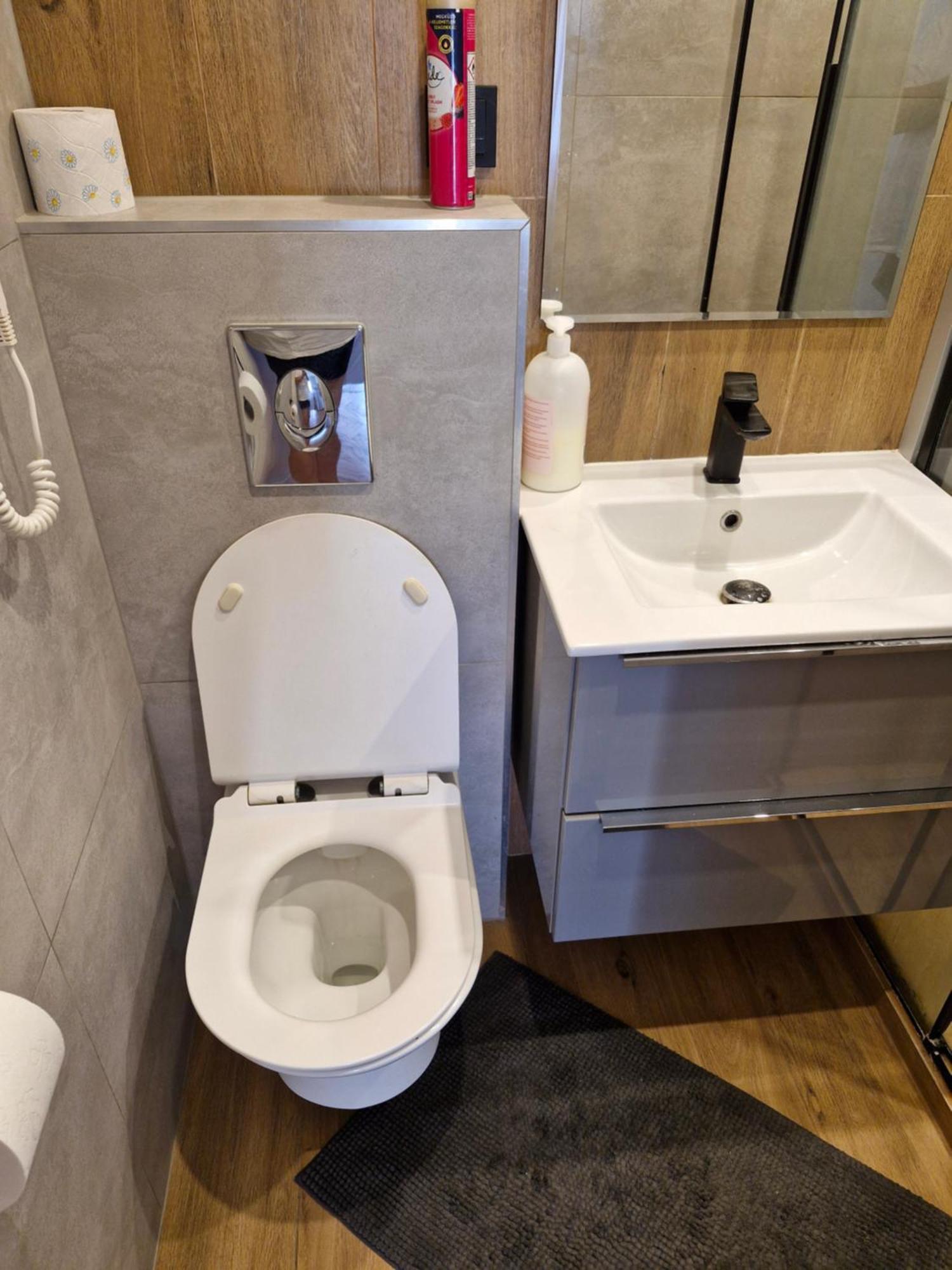 Apartament Cichy I Wygodny สตาโลวา โวลา ภายนอก รูปภาพ